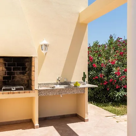 Ferienhaus Mit Privatpool Fuer 4 Personen Ca 150 Qm In Cala Blanca, Menorca Westkueste Von Menorca