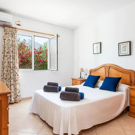 Ferienhaus Mit Privatpool Fuer 4 Personen Ca 150 Qm In Cala Blanca, Menorca Westkueste Von Menorca Cala Blanca (Menorca)